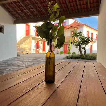 Casa Dr Ramiro Salgado * Торри-ди-Монкорву